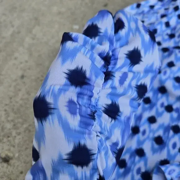 G/Fore Women’s XS Blue White Ikat Print Quarter 1/4 Zip Pullover Top Golf Tennis - Picture 3 of 12